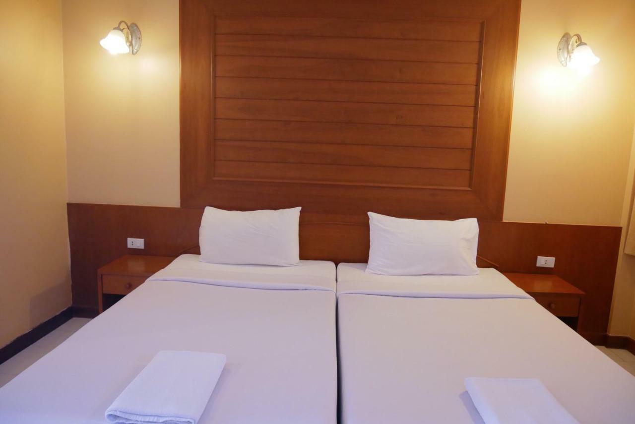 Baan Jpn Hotel Hua Hin Esterno foto